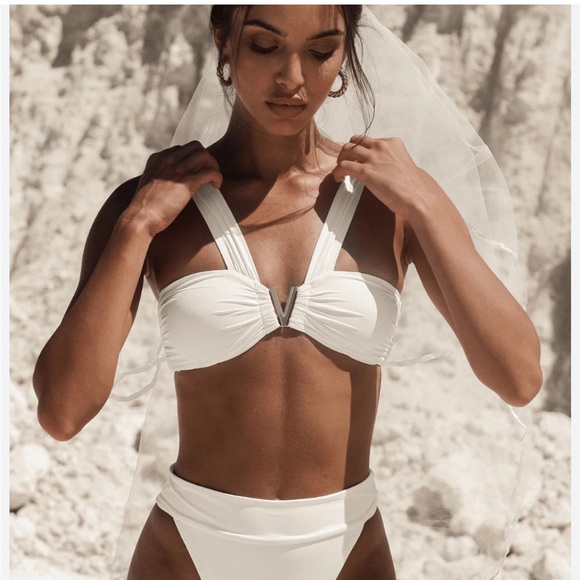 ALT Swimwear bikini - Picture 2 of 10